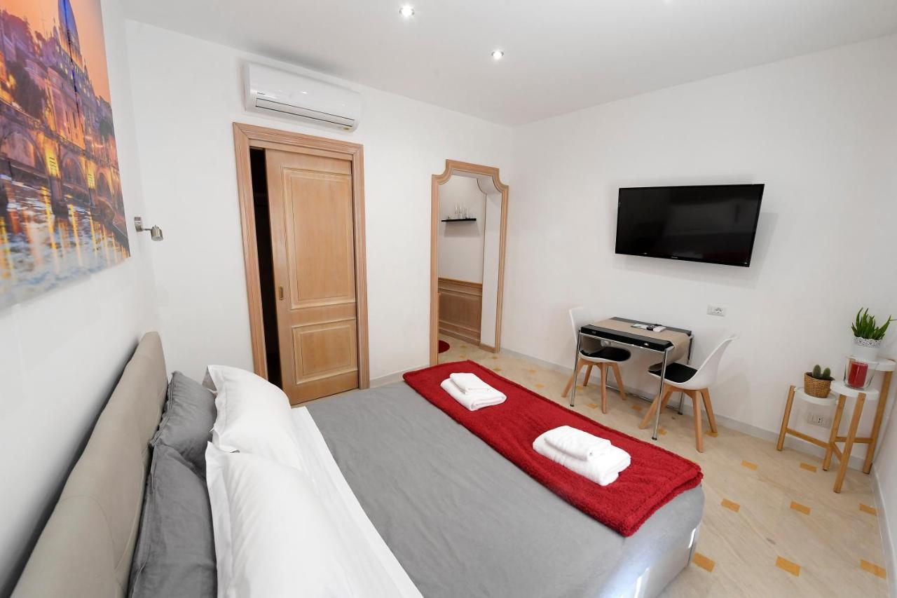 La Casa Degli Osti 2 - Piazza Navona Apartman Róma Kültér fotó