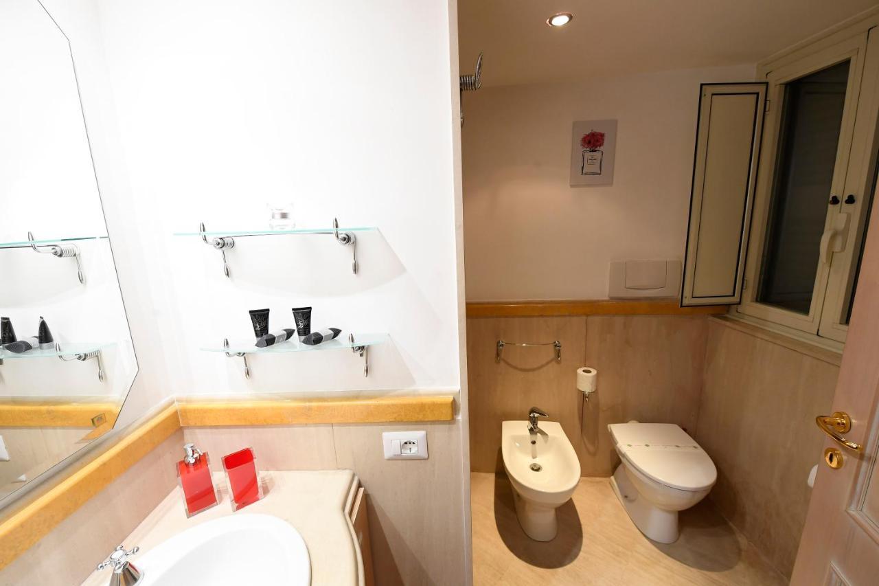 La Casa Degli Osti 2 - Piazza Navona Apartman Róma Kültér fotó
